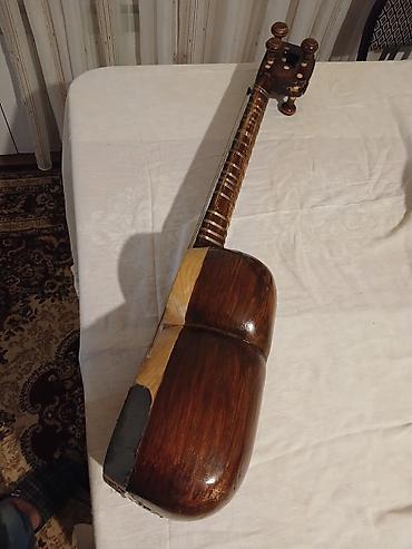 tar kaman: Tar – milli simli musiqi aləti Təsvir: - Klassik Azərbaycan tarı — 2