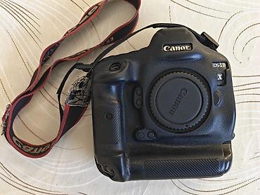 📸 Canon EOS-1D X — Professional Flagship DSLR Adi fotoaparat deyil —