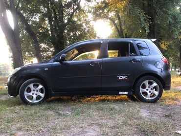 mazda demio авто: Mazda Demio: 2005 г., 1.3 л, Механика, Бензин, Хэтчбэк