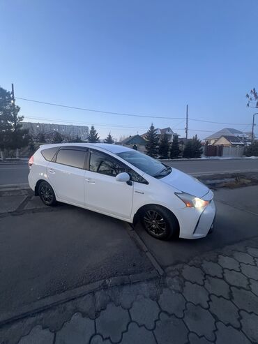 Toyota: Toyota Prius: 2016 г., 1.8 л, Автомат, Гибрид, Универсал