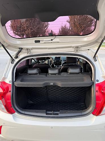 sea doo: Chevrolet Spark: 2017 г., 1 л, Автомат, Бензин, Хэтчбэк — 9