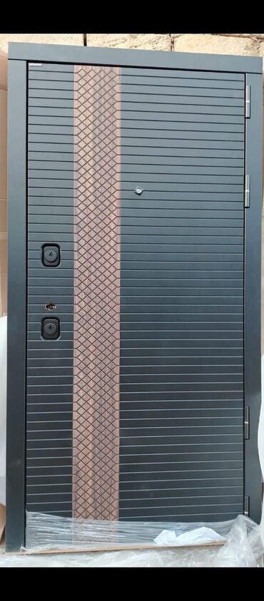 Giriş qapıları: Blok üçün Yeni Giriş qapısı 100x210 sm Çərçivə ilə, Zəmanətli, Ödənişli quraşdırma, Pulsuz çatdırılma — 15