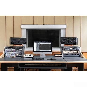jbl monitor: ADAM Audio A77H Studio monitorlarıA77H – Səslərin Tam Yeni Ölçüsü — 1