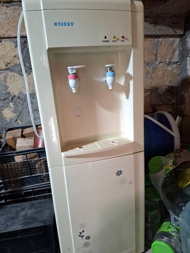 Mətbəx üçün digər texnika: Quiks dispensor 60azn