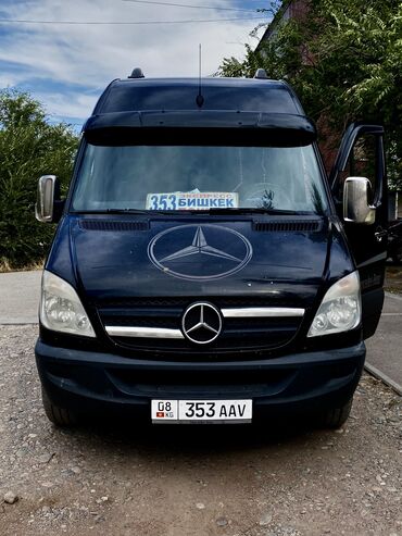 не рабочий спринтер: Mercedes-Benz Sprinter: 2010 г., 2.2 л, Механика, Дизель, Бус