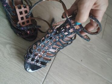 prada sandale 2023: Sandale, 40