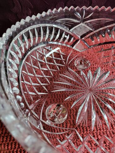 Činije: Cinija nova kristal,rucni rad sa tri stope 70te. Cinija kristal,led na lalafo.rs — 12 Činije: Cinija nova kristal,rucni rad sa tri stope 70te. Cinija kristal,led — 12