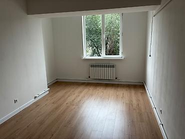 Аренда офисов: Эркиндик Сдаются офисы -230 кВ( 2 этаж) -240 кв( 2 этаж) -84 кВ (1 — 3
