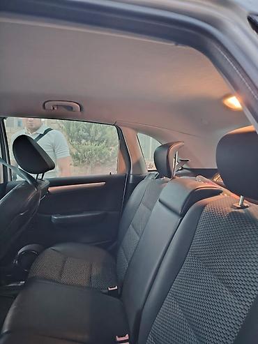 mini qadin masinlari: Mercedes-Benz B 170: 1.7 l | 2008 il Hetçbek — 8