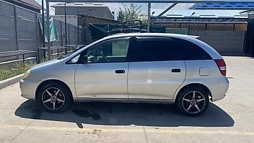 тоета надя: Toyota Nadia: 2002 г., 2 л, Автомат, Бензин, Минивэн — 4