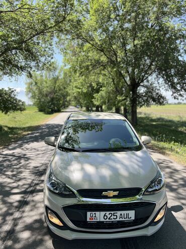 Chevrolet: Chevrolet Spark: 2018 г., 1 л, Вариатор, Бензин, Хэтчбэк
