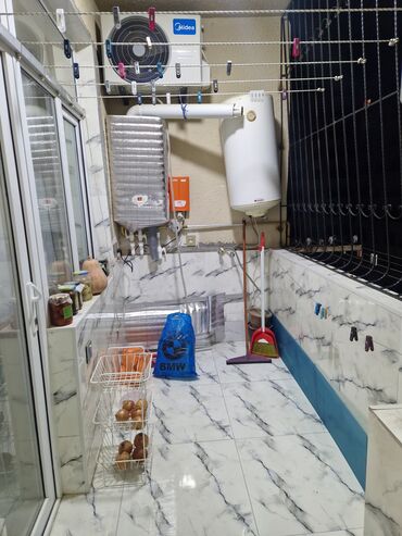 Yeni tikili: Satılır: mənzil (şəkillərdə göstərilən) Xüsusiyyətlər: - Giriş — 21