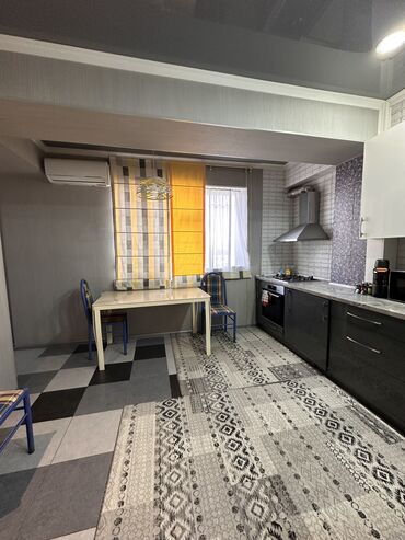 Продажа квартир: 2 комнаты, 87 м², Индивидуалка, 2 этаж, Косметический ремонт — 1