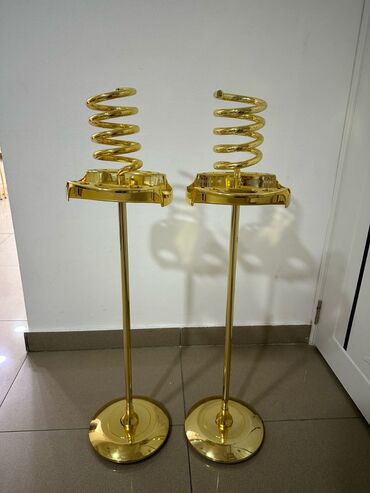 Salon, tibbi mebel dəsti: Premium salon mebeli və avadanlıqları komplekti Tərkib: - Pedikür — 12