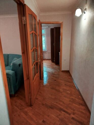 апартаменты купить квартиру: Баку, Поселок Ясамал, 2 комнаты, Вторичка, м. Эльмляр Академиясы, 55 м²