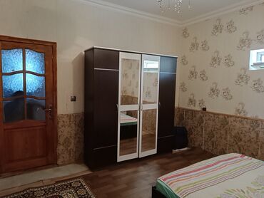 Bağ evlərinin satışı: Bakı, Şağan, 130 kv. m, 4 otaqlı, Hovuzsuz, Kombi, Qaz, İşıq