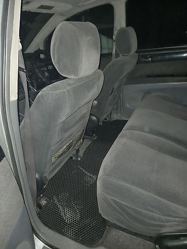 Toyota: Toyota Ipsum: 2002 г., 2.4 л, Автомат, Бензин, Минивэн — 7
