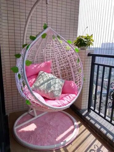 kombi nova hot: 2023 Hot Selling Handwoven Egg Rattan Hanging Patio Swings Chair