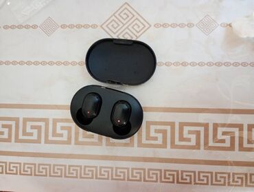 беспроводные микрофоны: Б/у Беспроводные (Bluetooth) Наушники, Xiaomi, цвет - Черный