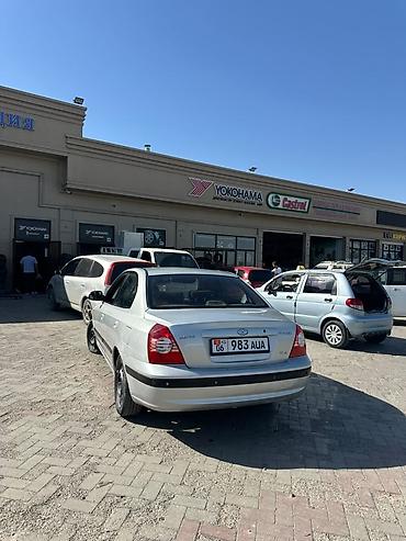 Hyundai Elantra: 2004 г., 1.6 л, Механика, Газ, Седан