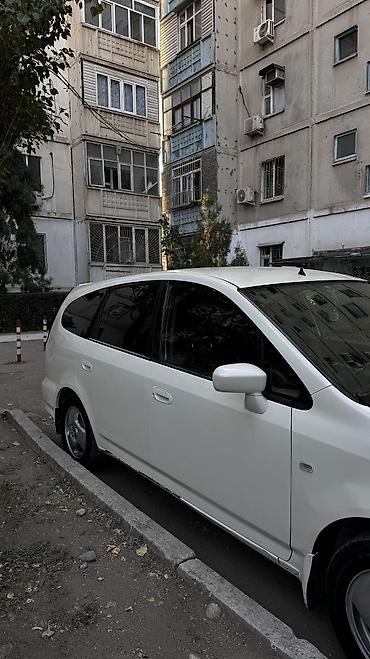 mazda 7: Honda Stream: 2002 г., 1.7 л, Автомат, Бензин, Минивэн — 4