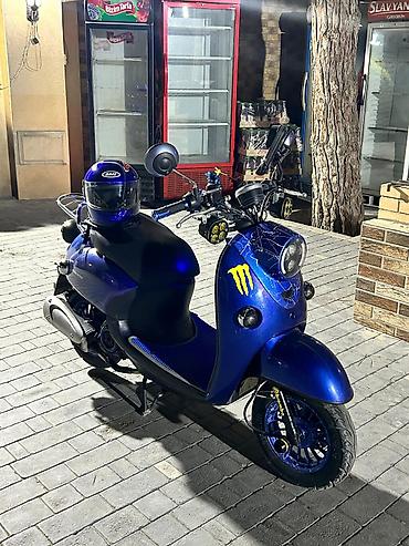 scooter freestyle: Mavi rəngdə şəhər skuterı – sport üslubunda fərdiləşdirilmiş — 4