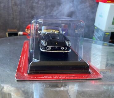 Avtomobil modelləri: Коллекционная модель Ferrari 250 GT California Black 1957 Altaya — 4