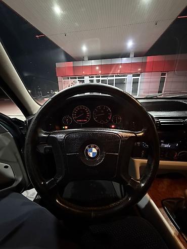 BMW: BMW 5 series: 1991 г., Седан — 10