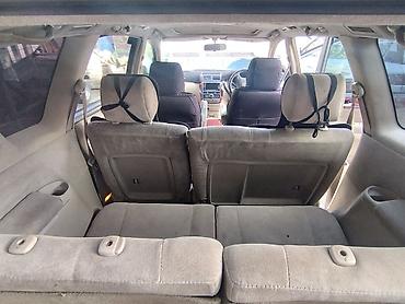 Toyota: Toyota Ipsum: 2002 г., 2.4 л, Минивэн — 2