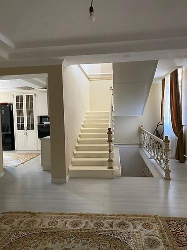 Продажа домов: 6 комнат и более, 200 м², 10 соток, Бишкек, Кок-Жар ж/м Собственник — 7