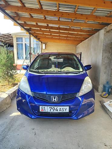 Honda: Honda Jazz: 2011 г., 1.3 л — 1