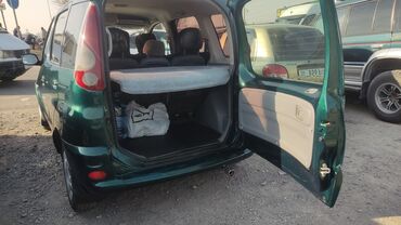 Toyota: Toyota Yaris Verso: 2001 г., 1.3 л, Механика, Бензин, Хэтчбэк — 9