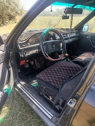 w210 430: Mercedes-Benz W124: 1991 г., 2.3 л, Бензин, Седан — 5