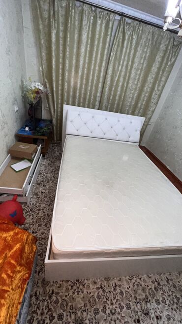 односпальная кровать с матрасом бишкек: Продаю бу спальный кроват с матрасом и отдельно состояние хорошая У