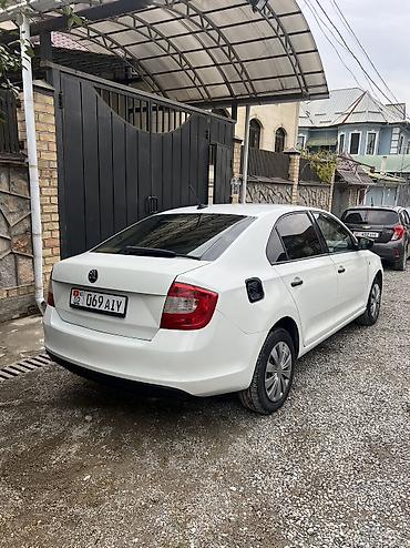 Skoda: Skoda Rapid: 2017 г., 1.6 л, Механика, Бензин, Седан — 5