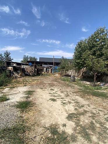модулный домик: Продаётся жилой дом с двором и сараем. Характеристики: - одноэтажный — 9