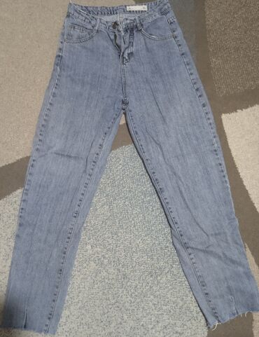 джинсы с заниженной талией: Мом, США, Средняя талия, С разрезом