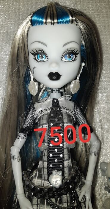 заказать кукольный домик для барби: Продаю коллекционных кукол монстрхай оригинал из личной