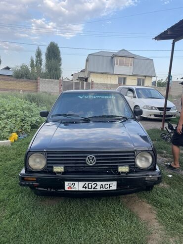 ош машиналар: Volkswagen Golf: 1.8 л, Механика, Бензин, Хетчбек