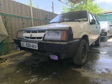 нексия шины: Представляем автомобиль ВАЗ-2109, выполненный в кузове хэтчбек и белом