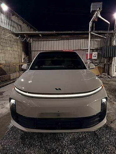 lixi: Lixiang L7: 2025 г., 1.5 л, Автомат, Гибрид, Кроссовер — 2