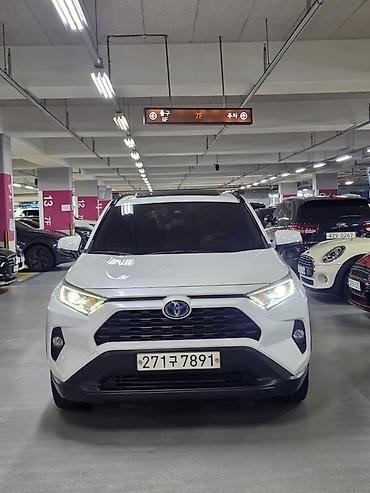 awd: Toyota RAV4: 2021 г., Гибрид, Кроссовер — 1