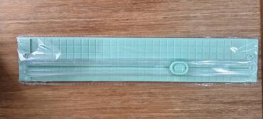 Ostali ručni alati: Novi A3 trimer za papir. Putanja noža 29.8 cm. Dimenzije table 33 x 6 — 10