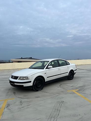 passat b5 ekran: Volkswagen Passat: 1.8 l | 1998 il Sedan — 1