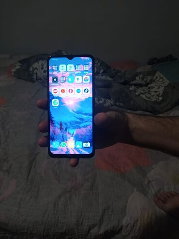 telefon redmi 9: Vivo Y22, 64 GB, rəng - Qara