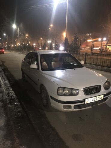 машина марк 2: Hyundai Elantra: 2000 г., 2 л, Механика, Бензин, Хэтчбэк