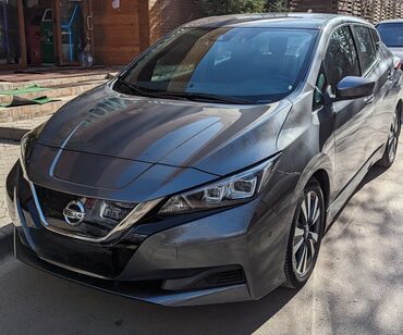 машина электирик: Nissan Leaf: 2021 г., 0.1 - engine capacity л, Автомат, Электромобиль, Хетчбек