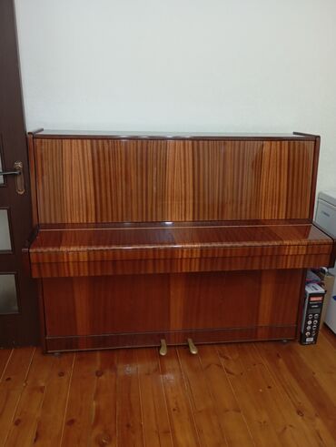 Пианино: Продаю пианино 🎹. В Отличном СОСТОЯНИИ.Покупали Новым. Модель