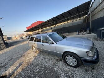 Mercedes-Benz: Mercedes-Benz 220: 1994 г., 2.2 л, Механика, Бензин, Универсал — 6