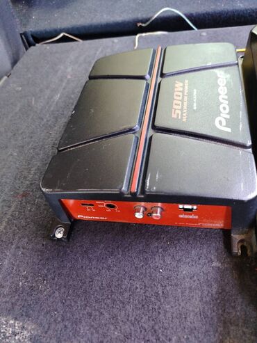 basaviklər: Pioneer 500w,4kalonka ve ya bir basavik rahat oxudur